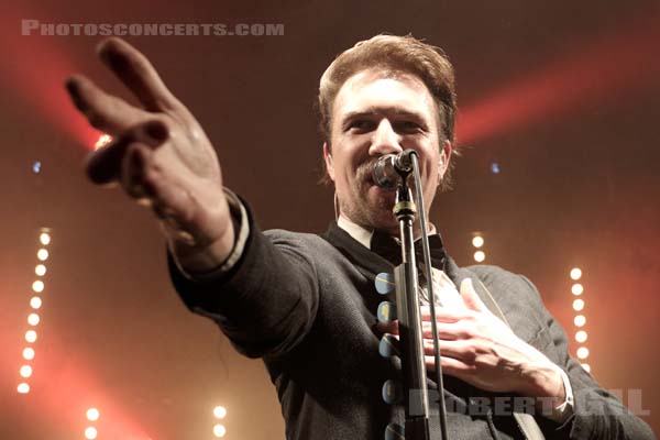 ROYAL REPUBLIC - 2017-03-08 - PARIS - Trabendo - 